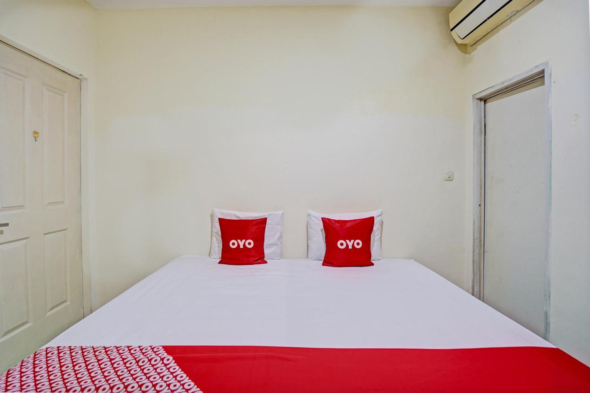 Oyo 93112 Garden Homestay 3 Merlion Surabaya Eksteriør bilde
