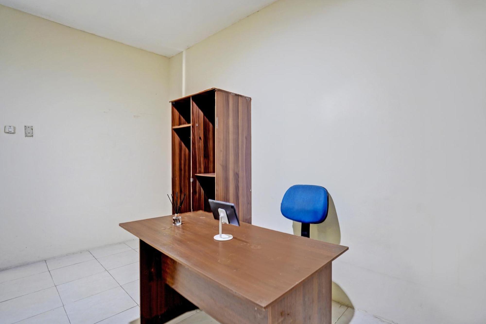 Oyo 93112 Garden Homestay 3 Merlion Surabaya Eksteriør bilde