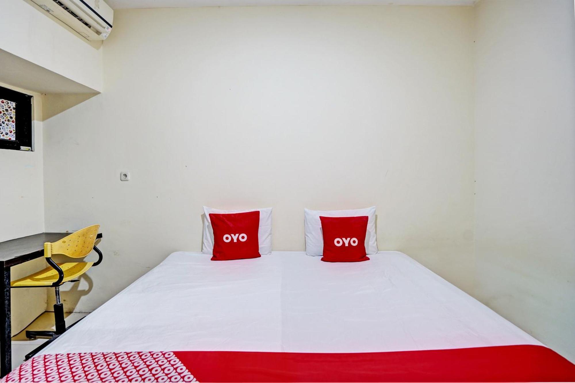 Oyo 93112 Garden Homestay 3 Merlion Surabaya Eksteriør bilde