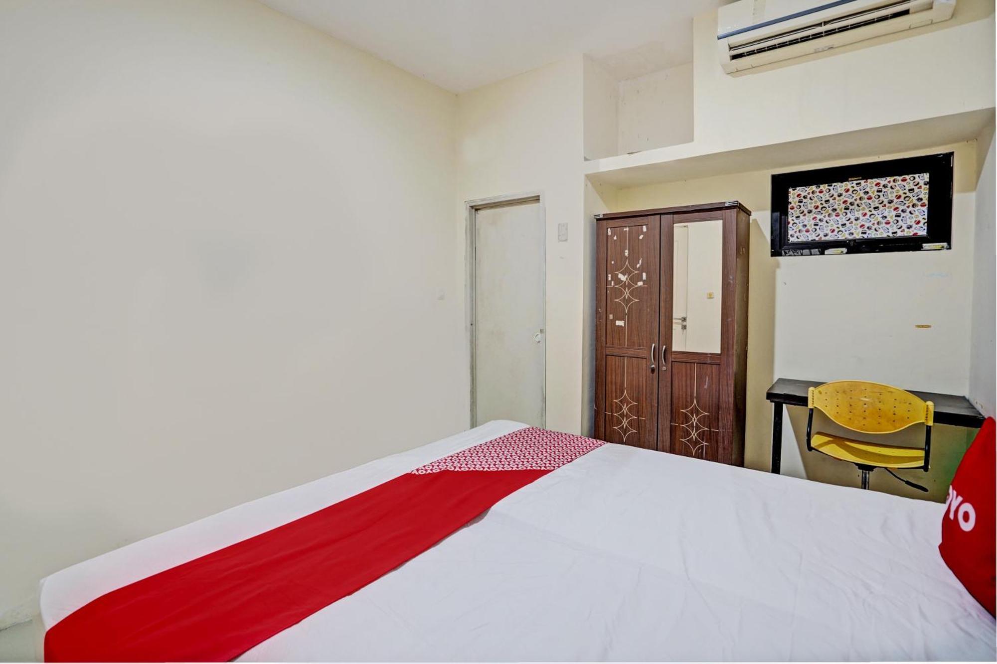 Oyo 93112 Garden Homestay 3 Merlion Surabaya Eksteriør bilde
